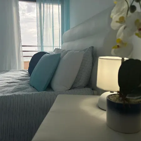 O Mar Na Frente De Lux Caparica *