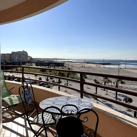 O Mar Na Frente De Lux Caparica * Costa da Caparica