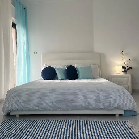 O Mar Na Frente De Lux Caparica * كوستا دا كاباريكا